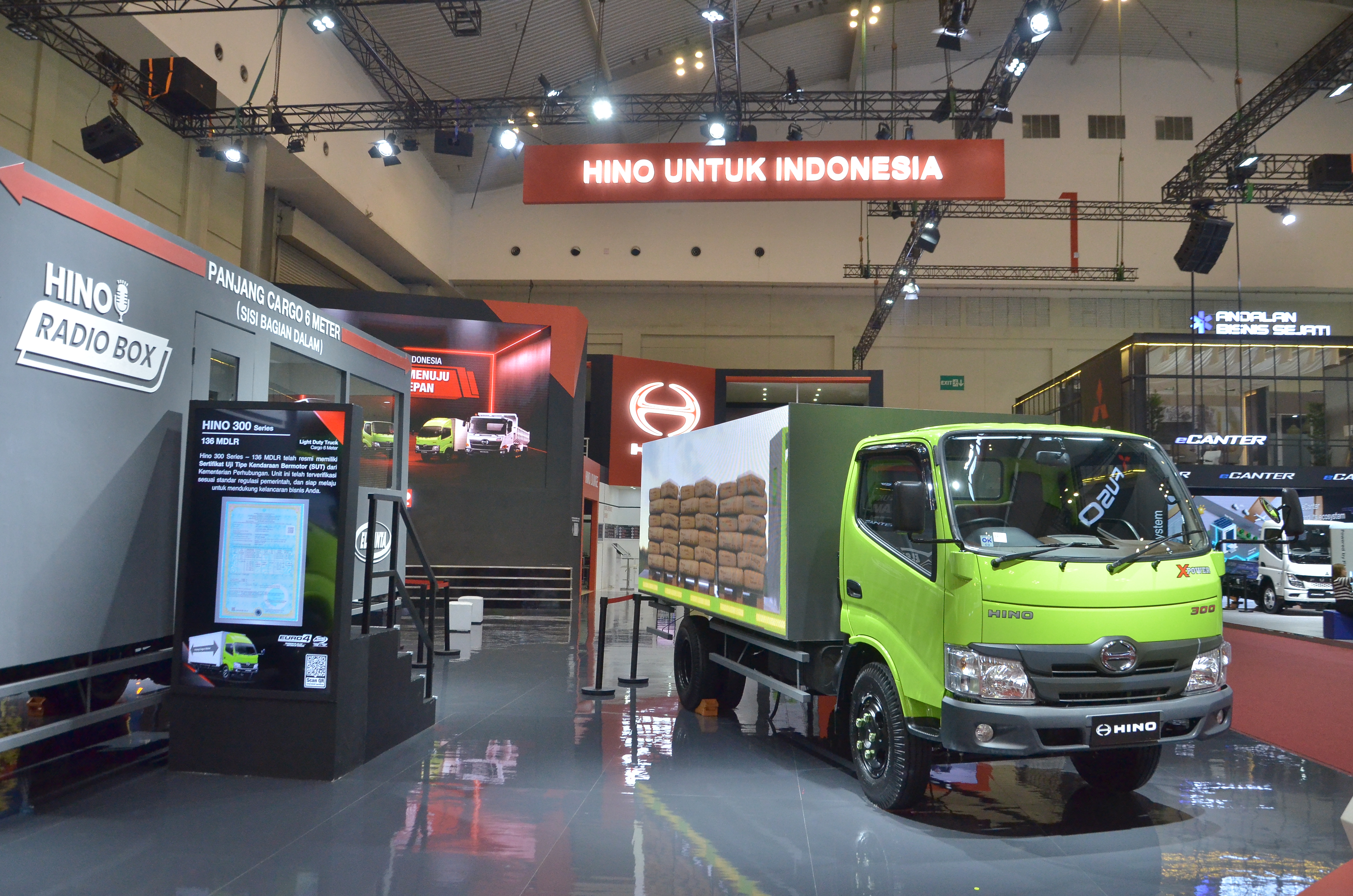 Hino Gelar Bodymaker Awarding di GIIAS 2025, Apresiasi Karoseri Demi Jaga Kualitas