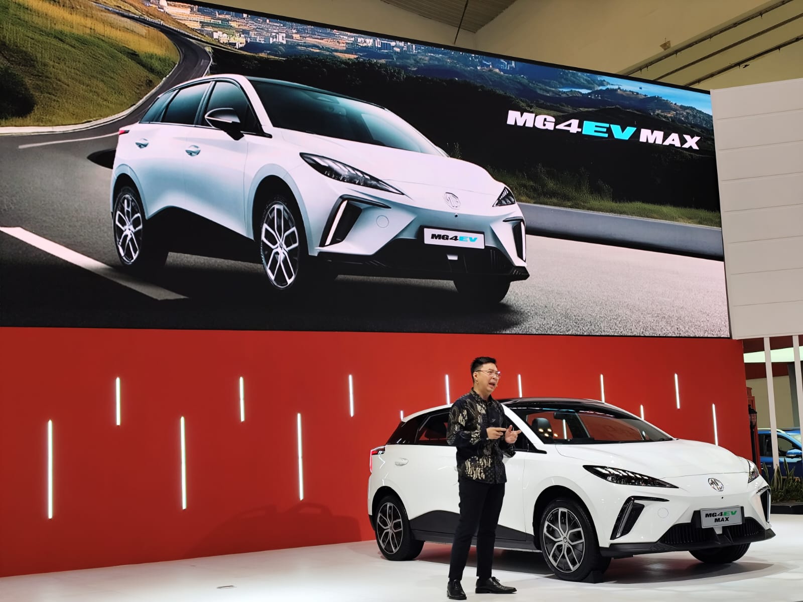 MG Luncurkan MG4 EV MAX di GIIAS 2025, Cuma 100 Unit