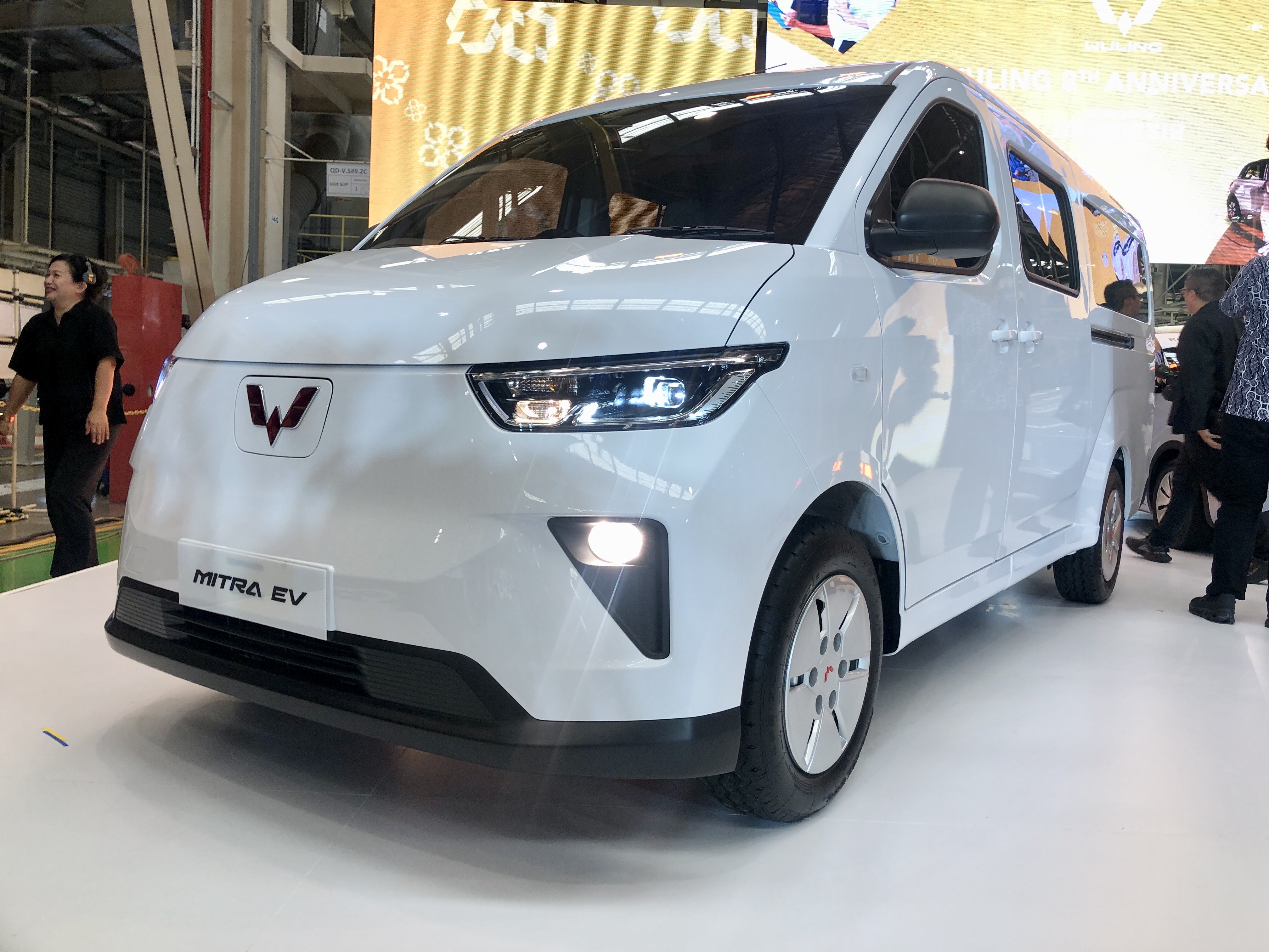 Wuling Mitra EV Resmi Diluncurkan di Indonesia, Harga Mulai Rp299 Jutaan