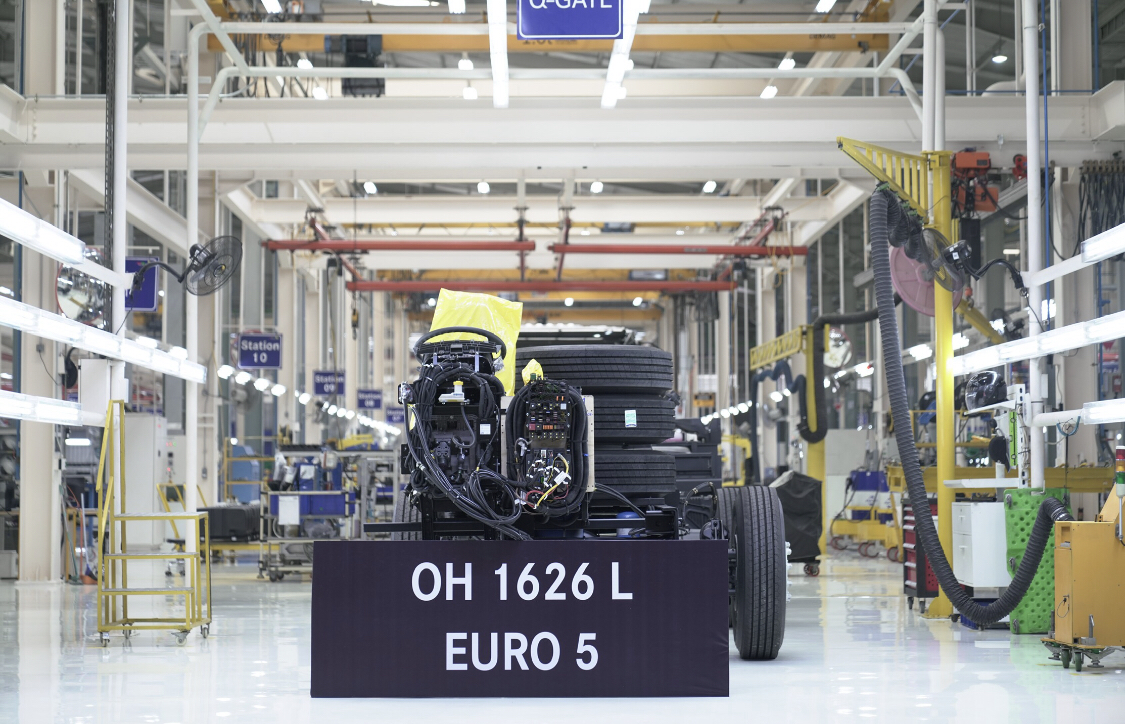 Mercedes-Benz OH 1626L Euro 5 Buatan Cikarang Siap Melaju ke Pasar Ekspor