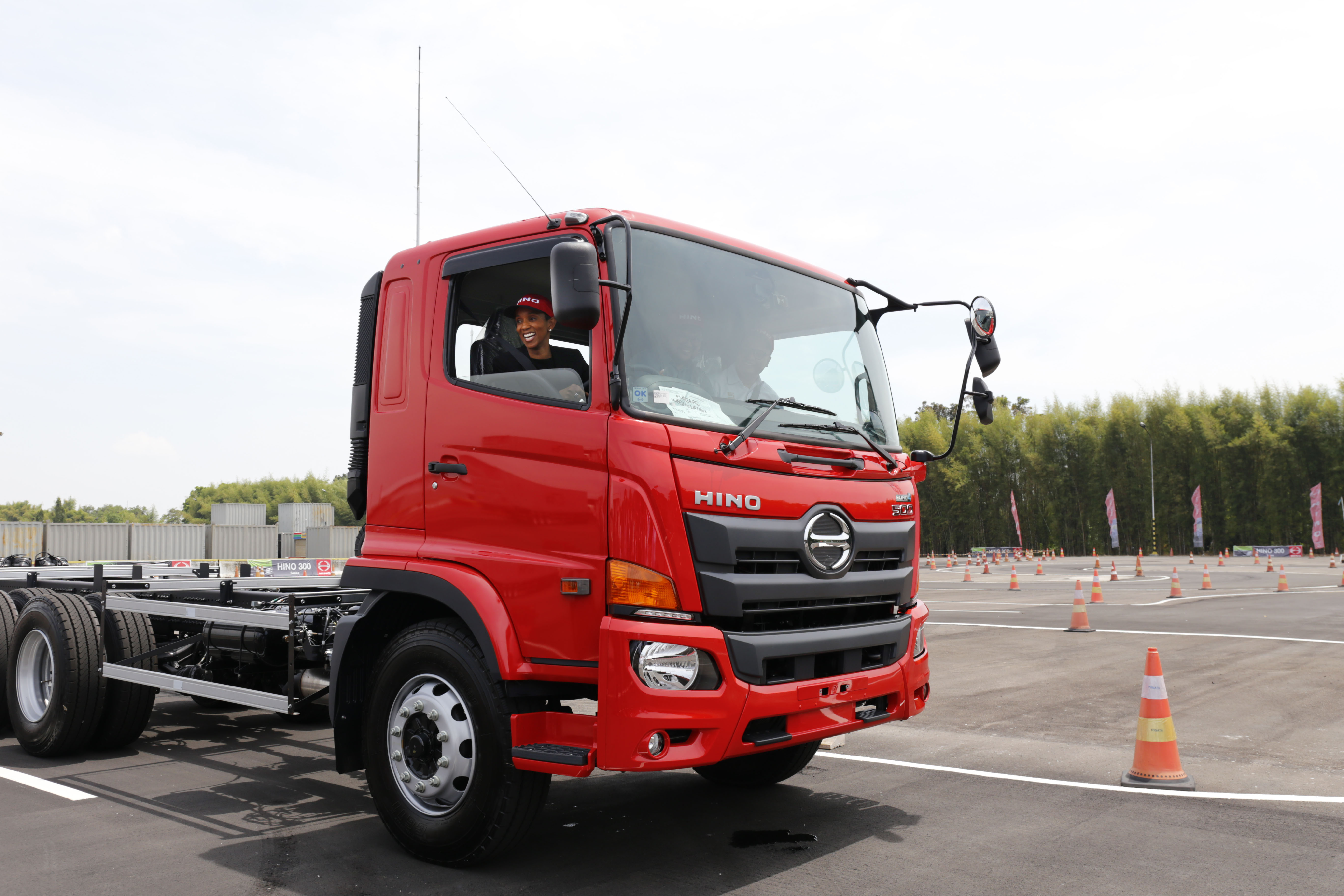 Keselamatan Jadi Prioritas, Hino dan Nestle Perkuat Budaya di Industri Logistik