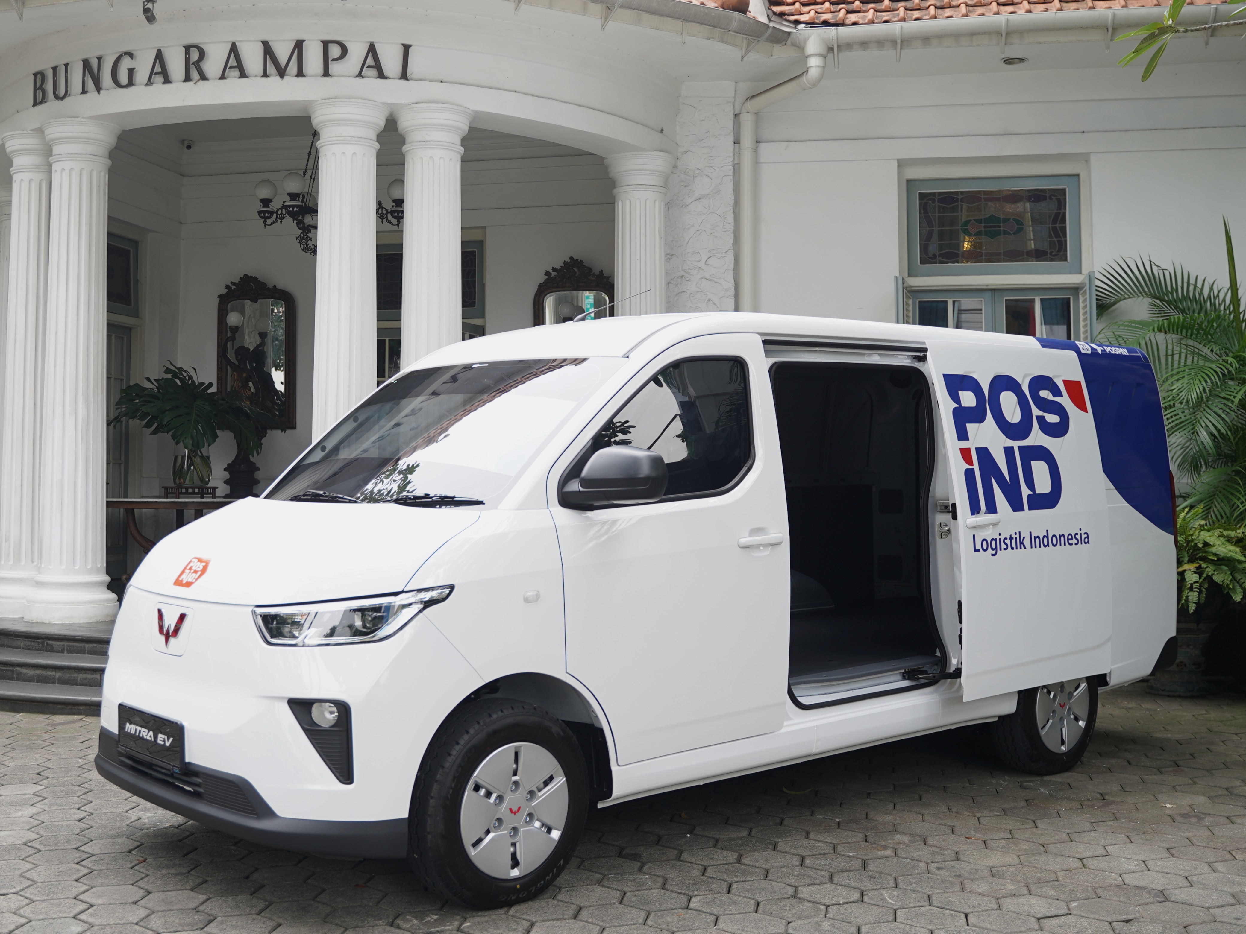 25 Unit Wuling Mitra EV Siap Jadi Armada Pos Indonesia dan Pos Logistik