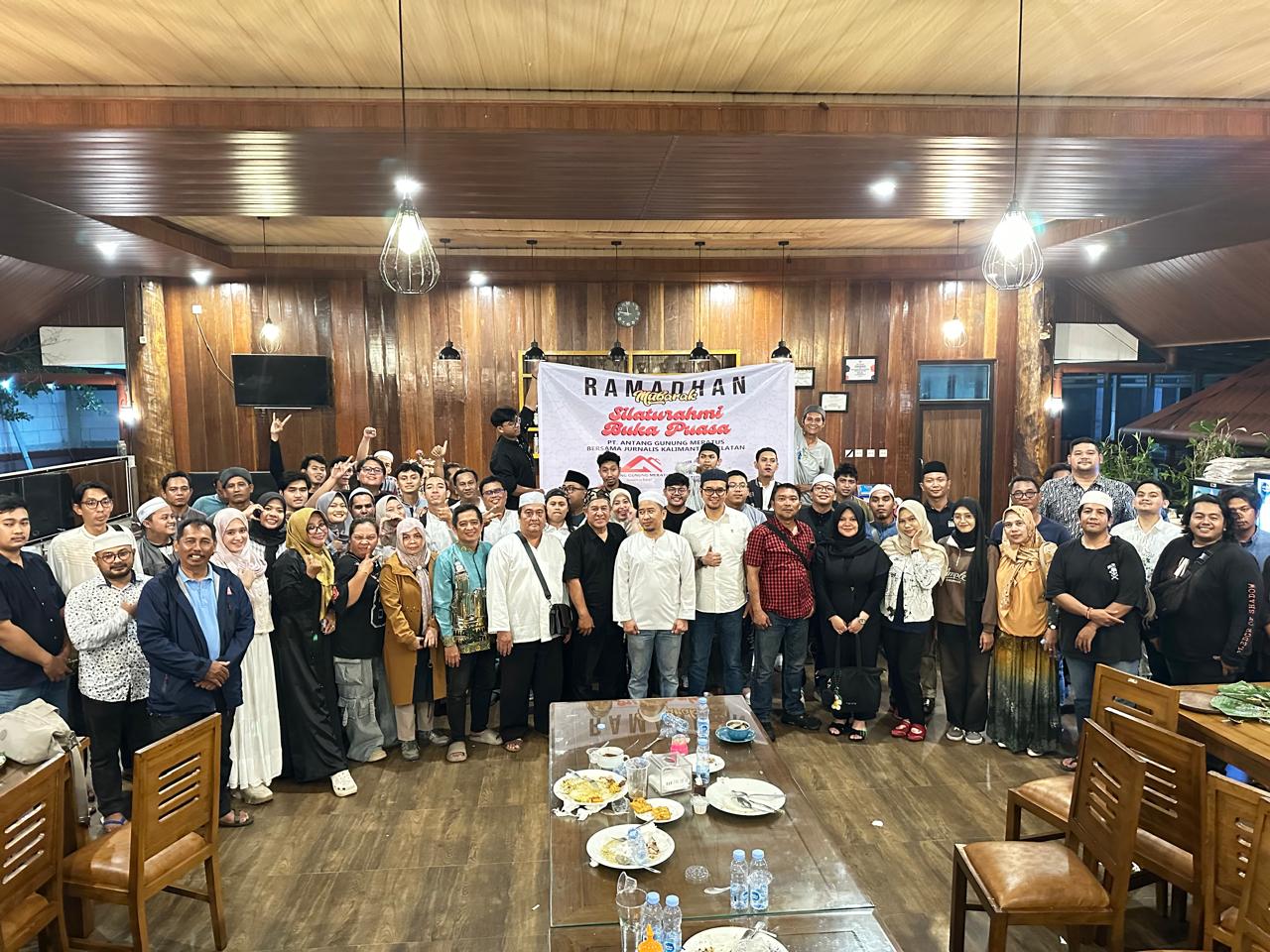 Momentum Ramadan, PT AGM Jalin Kebersamaan dengan Awak Media