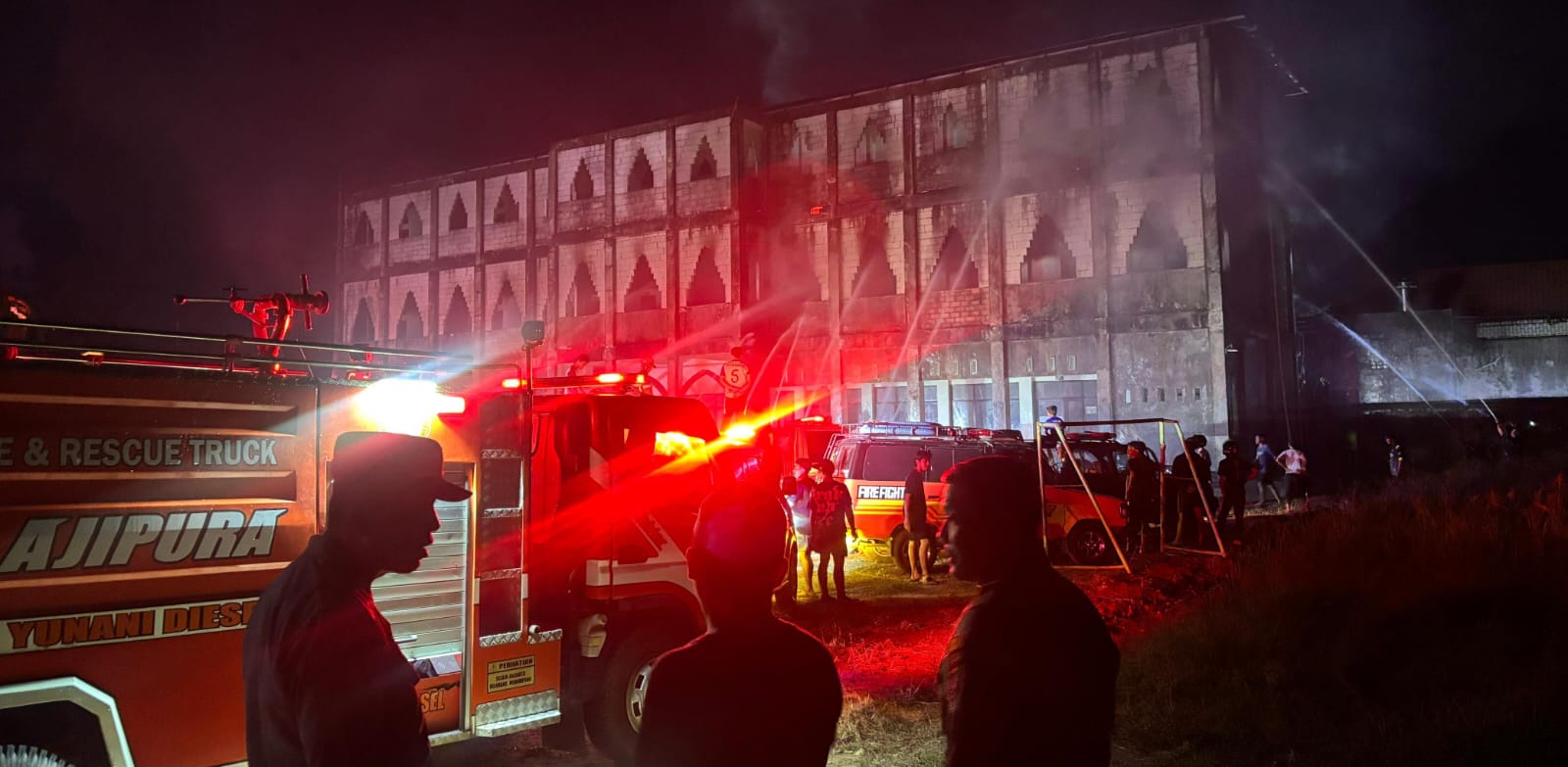 Asrama Santri Ponpes Nurul Iman Ma’had Ba’abud Banjarbaru Terbakar, Empat Kamar Hangus