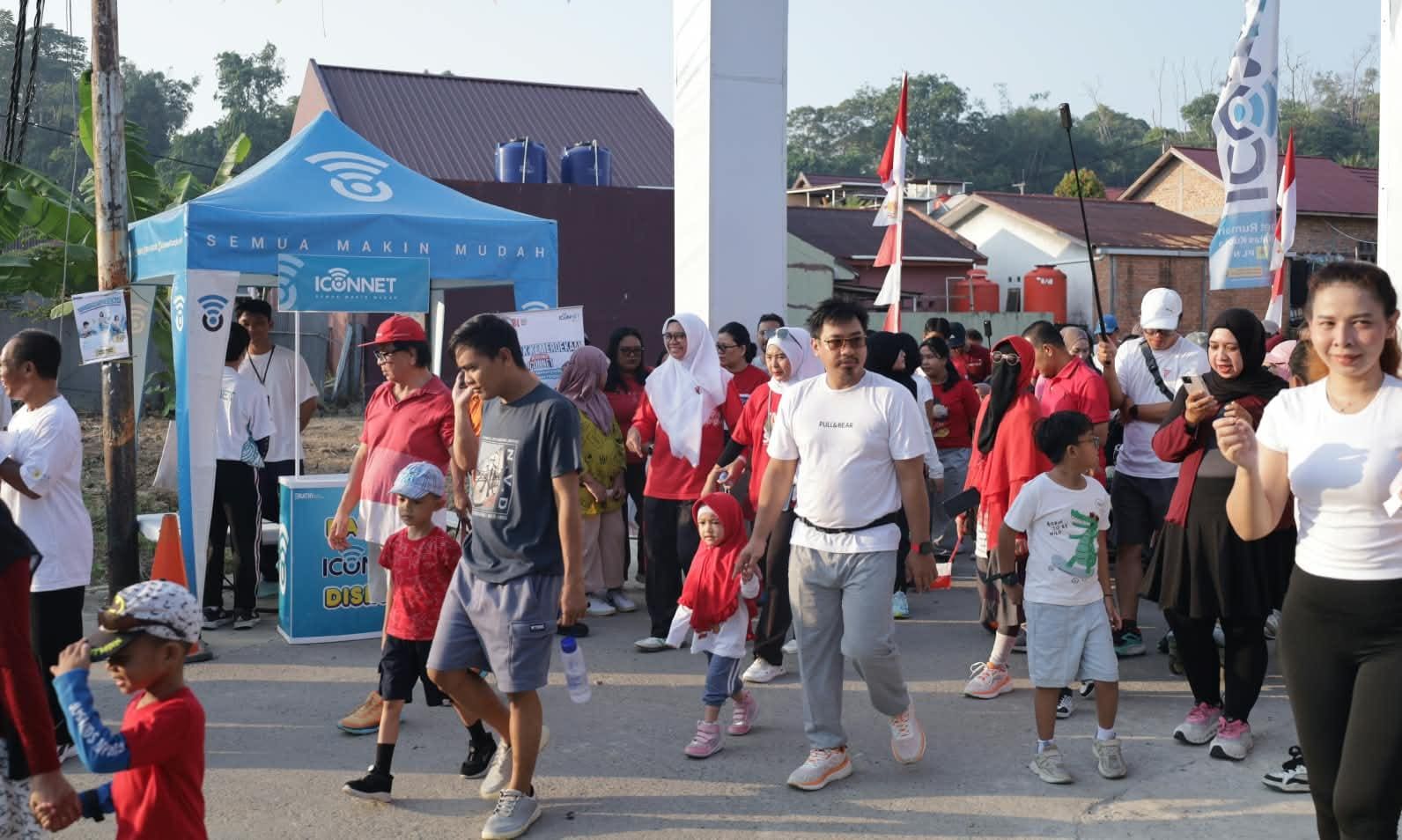 HUT ke-81 RI, ICONNET Ajak Warga Balikpapan Jalan Santai hingga Lomba Jingle